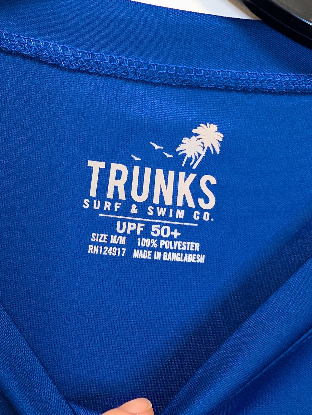 Trunks Surf Co UPF 50+ Rash Guard Tee Cobalt Blue Neon Pocket Top M - Picture 2 of 8